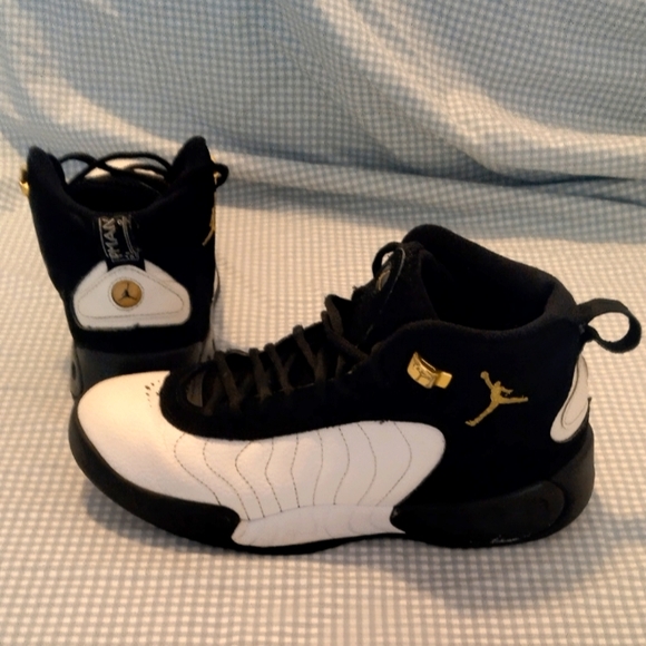 Jordan Other - Jordan 6.5y black white gold jumpman